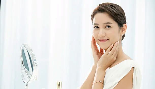 Da khô, nếp nhăn, xỉn màu và đốm đen là những vấn đề thường gặp ở người lớn tuổi. (Ảnh/nguồn: Cộng đồng người lớn